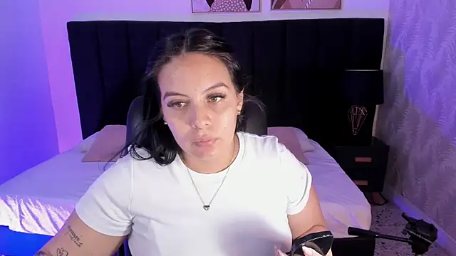 Snapshot of camiladuke7 chatting on January 7, 2026, 7:41 pm camiladuke7 online show from January 7, 2026, 7:41 pm