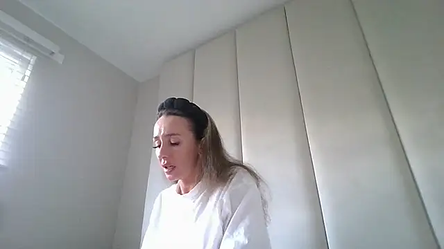 Snapshot of Scotishminx25 chatting on October 9, 2025, 4:40 pm Scotishminx25 online show from October 9, 2025, 4:40 pm
