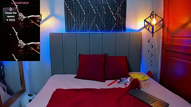 Snapshot of SophieSweet88 chatting on November 5, 2025, 3:09 am SophieSweet88 online show from November 5, 2025, 3:09 am