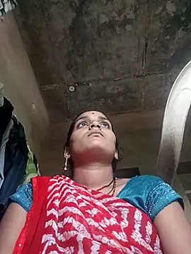 Pooja m online show from September 22, 2025, 3:34 am
