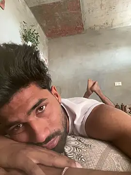 lustyrai online show from April 20, 2026, 4:59 am