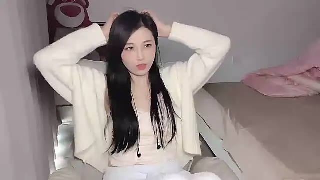 Mien-MM online show from November 13, 2025, 3:21 am