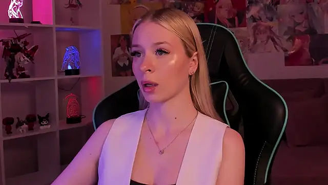 Snapshot of MiaGraces chatting on November 13, 2025, 5:17 pm MiaGraces online show from November 13, 2025, 5:17 pm