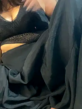 Min-sexy01 online show from November 30, 2025, 9:15 pm