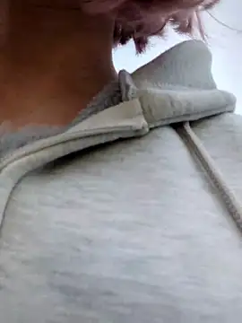 Snapshot of takusaki223 chatting on February 13, 2026, 7:41 am takusaki223 online show from February 13, 2026, 7:41 am