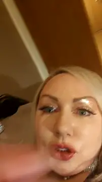 Snapshot of MarinaMargo chatting on November 13, 2025, 11:19 pm MarinaMargo online show from November 13, 2025, 11:19 pm