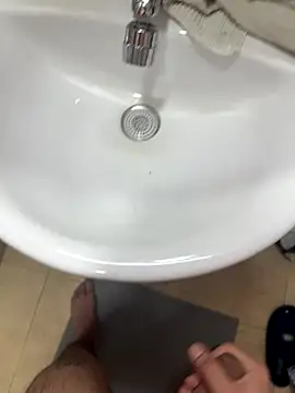 Snapshot of tusmuertos420 chatting on October 27, 2025, 7:26 pm tusmuertos420 online show from October 27, 2025, 7:26 pm