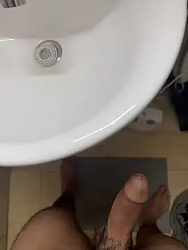 Snapshot of tusmuertos420 chatting on October 29, 2025, 7:24 pm tusmuertos420 online show from October 29, 2025, 7:24 pm