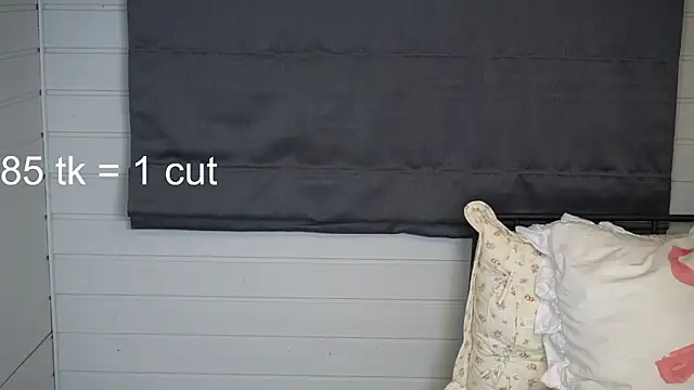 Snapshot of Peachxlush chatting on October 15, 2025, 5:21 pm Peachxlush online show from October 15, 2025, 5:21 pm