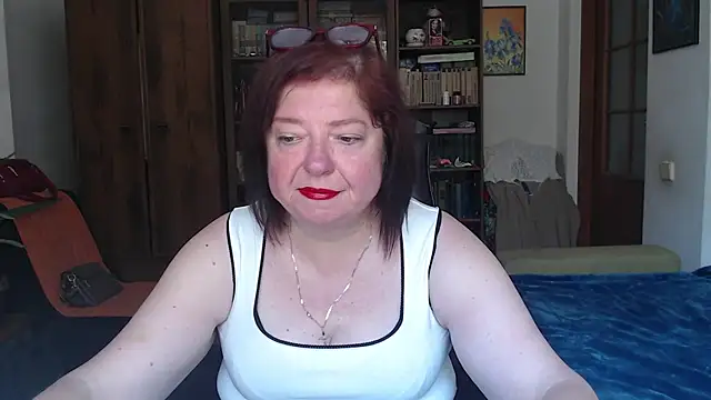 Violet Pulse online show from July 3, 2026, 8:10 am