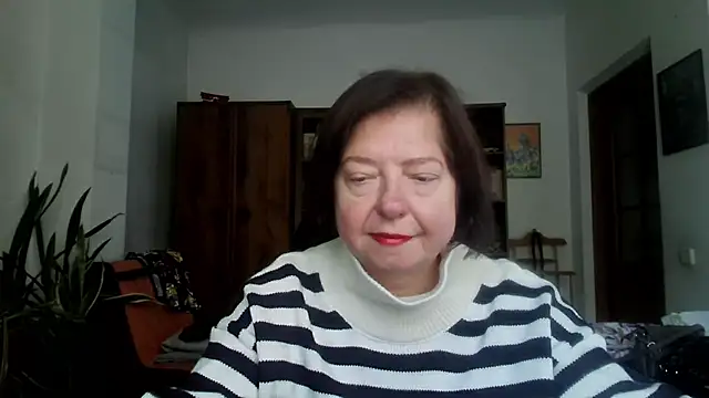 Snapshot of Violet_Pulse chatting on October 4, 2025, 9:00 am Violet Pulse online show from October 4, 2025, 9:00 am