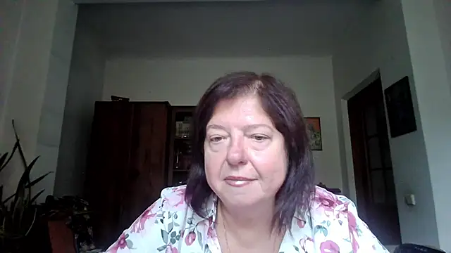 Snapshot of Violet_Pulse chatting on September 28, 2025, 11:39 am Violet Pulse online show from September 28, 2025, 11:39 am