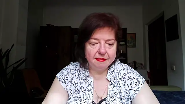 Snapshot of Violet_Pulse chatting on June 18, 2026, 6:34 am Violet Pulse online show from June 18, 2026, 6:34 am