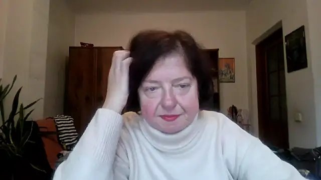 Snapshot of Violet_Pulse chatting on October 27, 2025, 12:06 pm Violet Pulse online show from October 27, 2025, 12:06 pm