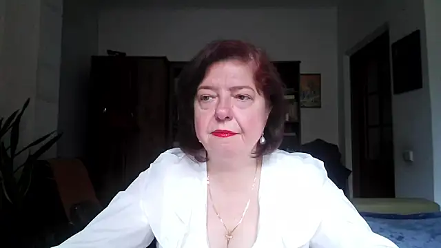 Snapshot of Violet_Pulse chatting on June 4, 2026, 7:57 am Violet Pulse online show from June 4, 2026, 7:57 am