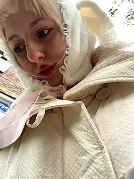 RonnieKiss online show from October 10, 2025, 3:40 am