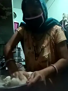 Cute-Charvii online show from February 23, 2026, 1:18 am