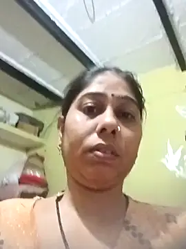 Snapshot of Cute-Charvii chatting on April 2, 2026, 1:24 am Cute-Charvii online show from April 2, 2026, 1:24 am