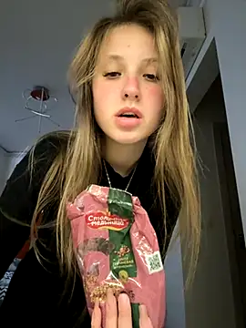 Niksa99x online show from October 19, 2025, 9:39 pm