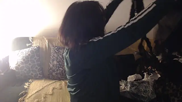 Snapshot of LolaHoop chatting on October 29, 2025, 9:25 pm LolaHoop online show from October 29, 2025, 9:25 pm