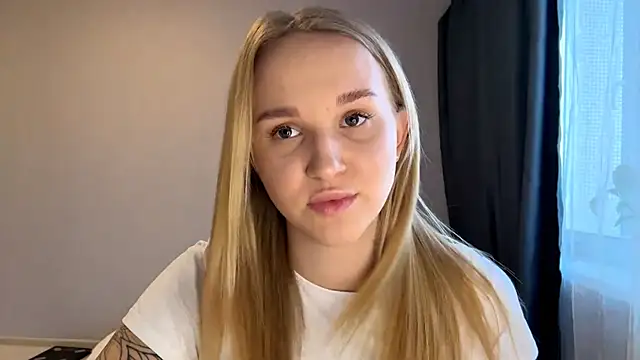 TanekaBoitel online show from November 18, 2025, 11:35 am