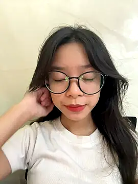 mau15  online show from September 24, 2025, 7:59 am