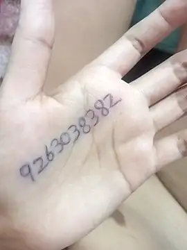 JassiKumari02 online show from November 6, 2025, 8:18 am