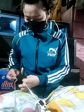 Snapshot of Minssara20 chatting on December 1, 2025, 2:01 am Minssara20 online show from December 1, 2025, 2:01 am