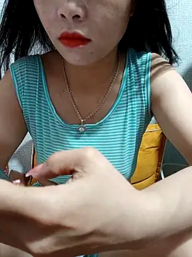 Snapshot of Minssara20 chatting on October 30, 2025, 1:37 am Minssara20 online show from October 30, 2025, 1:37 am