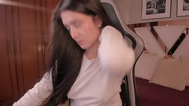 Snapshot of HaathorX chatting on October 18, 2025, 3:03 pm HaathorX online show from October 18, 2025, 3:03 pm