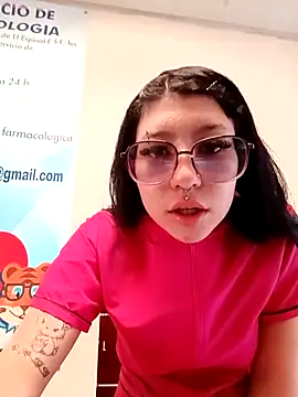 Snapshot of CAROLINA_17- chatting on October 21, 2025, 2:38 pm CAROLINA 17- online show from October 21, 2025, 2:38 pm