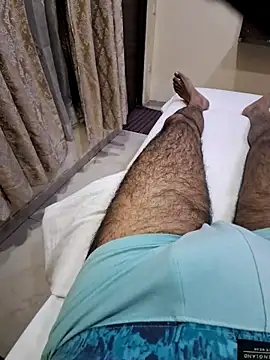 Snapshot of scotchnsoda chatting on February 25, 2026, 3:01 pm scotchnsoda online show from February 25, 2026, 3:01 pm