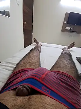 Snapshot of scotchnsoda chatting on September 19, 2025, 8:35 pm scotchnsoda online show from September 19, 2025, 8:35 pm