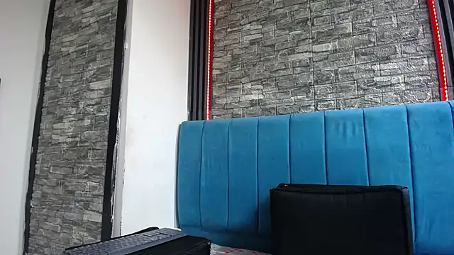 Lil Rose2006 online show from March 12, 2026, 1:37 pm