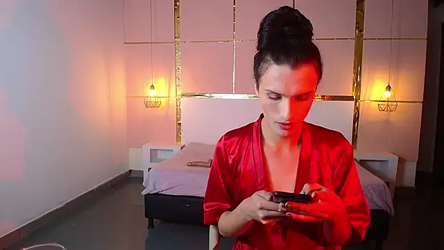 IsabelFernandez online show from October 9, 2025, 5:08 am