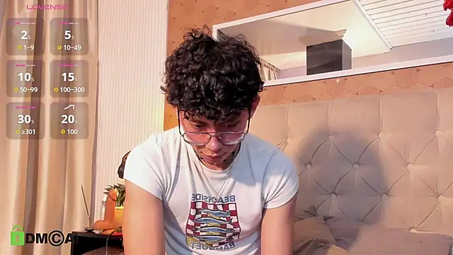 Snapshot of liam_twiink chatting on February 22, 2026, 3:20 am liam twiink online show from February 22, 2026, 3:20 am