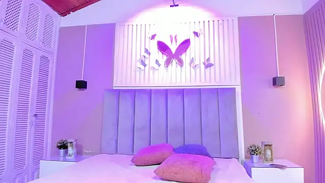 Snapshot of isa_vel chatting on October 31, 2025, 7:43 pm isa vel online show from October 31, 2025, 7:43 pm