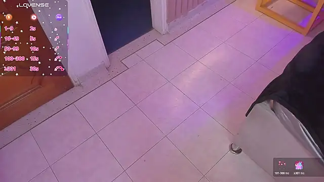 Snapshot of isa_vel chatting on November 15, 2025, 7:40 pm isa vel online show from November 15, 2025, 7:40 pm