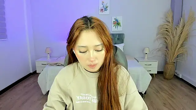 Snapshot of Samara_Hilton_2 chatting on October 27, 2025, 6:53 pm Samara Hilton 2 online show from October 27, 2025, 6:53 pm