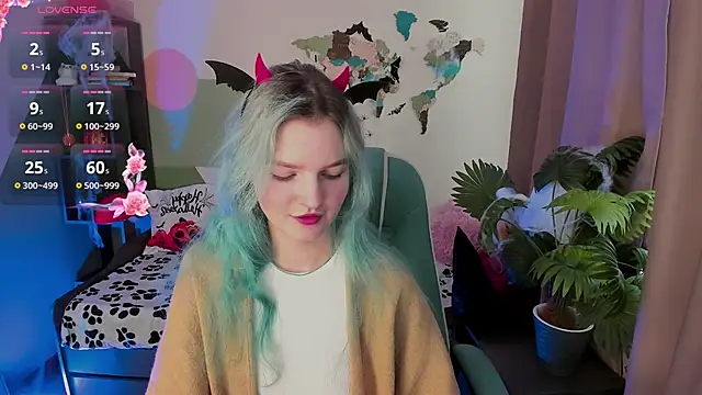 Snapshot of Lika_Sky chatting on October 31, 2025, 11:07 am Lika Sky online show from October 31, 2025, 11:07 am