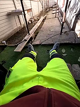 Snapshot of Foxbiker chatting on October 20, 2025, 8:59 am Foxbiker online show from October 20, 2025, 8:59 am