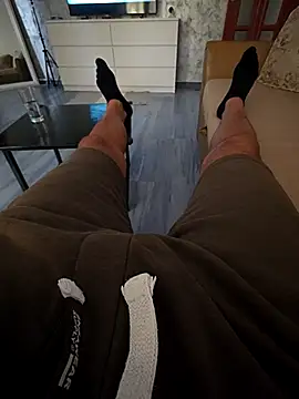 Snapshot of Foxbiker chatting on October 1, 2025, 11:03 am Foxbiker online show from October 1, 2025, 11:03 am