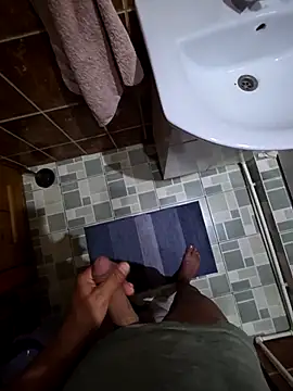 Snapshot of Foxbiker chatting on October 2, 2025, 8:34 pm Foxbiker online show from October 2, 2025, 8:34 pm