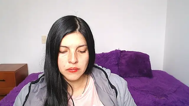 brendasantos 77 online show from September 22, 2025, 2:45 pm