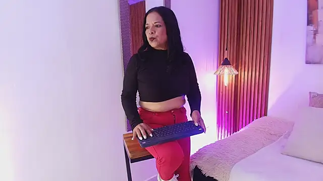 Snapshot of EvaGoddess_ chatting on June 9, 2026, 7:59 pm EvaGoddess online show from June 9, 2026, 7:59 pm