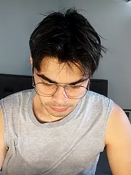 Mason grey online show from October 31, 2025, 12:24 pm