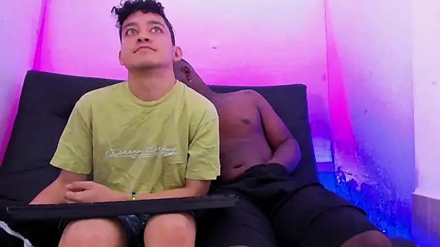 Snapshot of Amun_obsidian chatting on December 5, 2025, 9:30 am Amun obsidian online show from December 5, 2025, 9:30 am