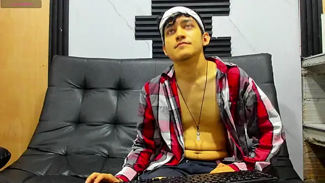 Snapshot of Amun_obsidian chatting on November 11, 2025, 12:11 pm Amun obsidian online show from November 11, 2025, 12:11 pm