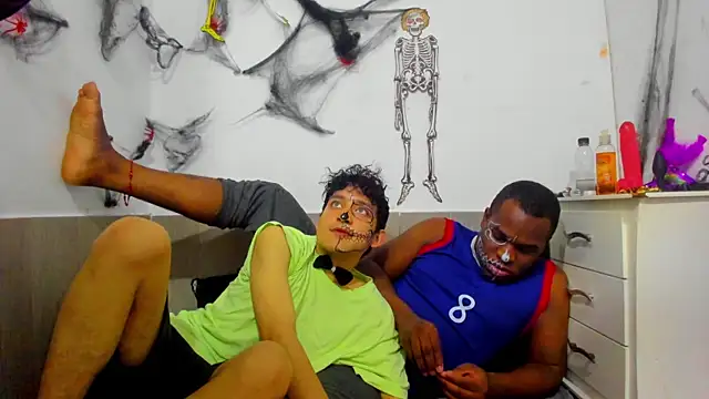 Snapshot of Amun_obsidian chatting on October 25, 2025, 1:01 pm Amun obsidian online show from October 25, 2025, 1:01 pm