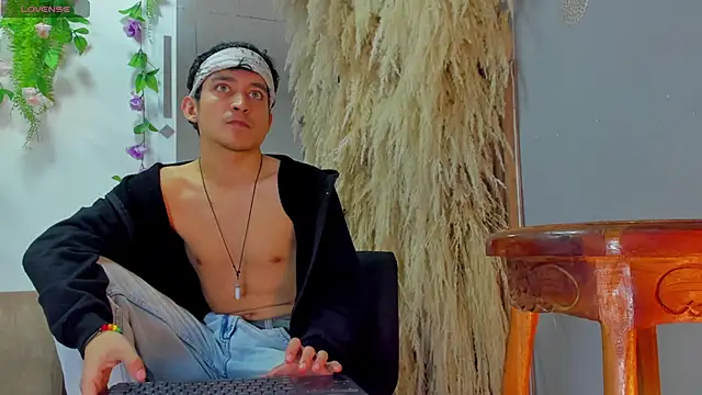 Snapshot of Amun_obsidian chatting on November 6, 2025, 1:15 pm Amun obsidian online show from November 6, 2025, 1:15 pm